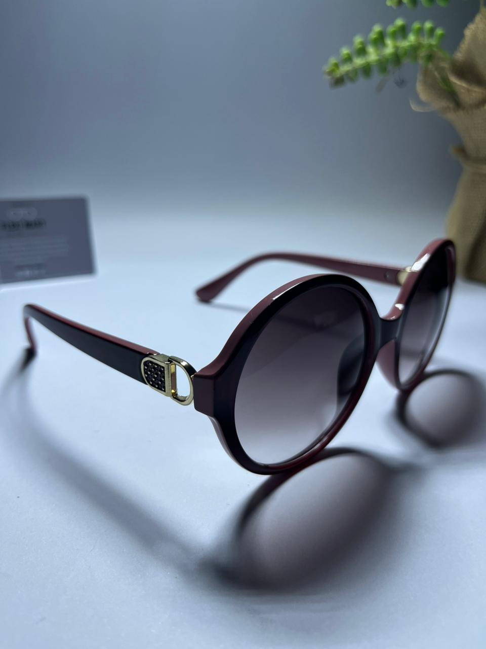 Velvet-Rose Luxe Round Sunglasses